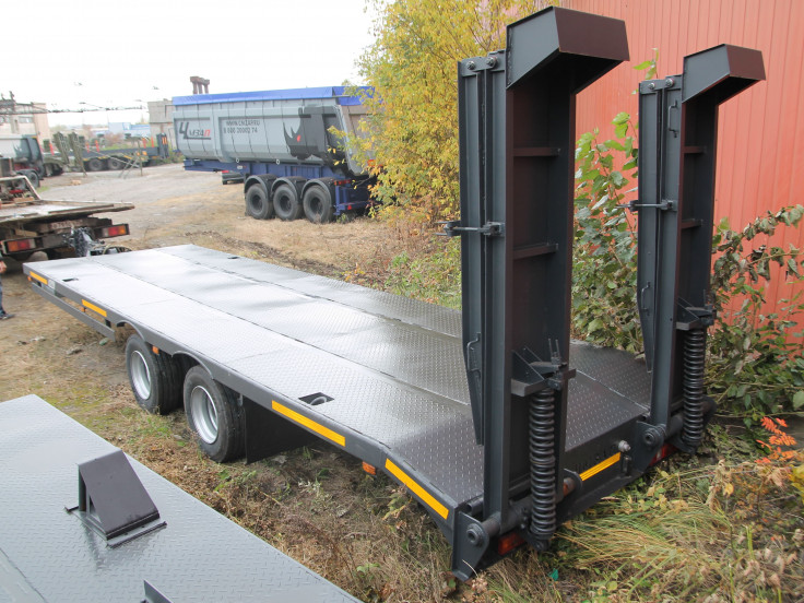 Прицеп-платформа специальный ЧМЗАП 8358 по спецификации 013 ПГП