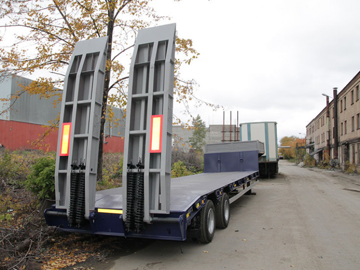 Низкорамный полуприцеп-тяжеловоз ЧМЗАП 938530 по спецификации 037 УК2