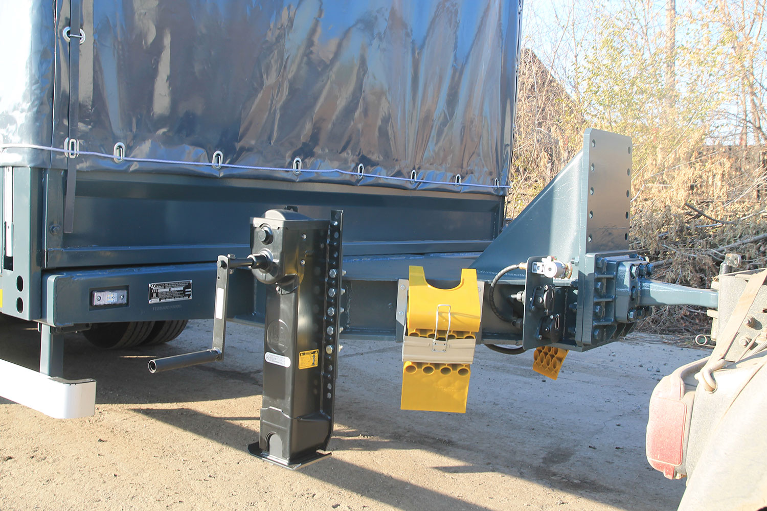 Тентованный прицеп ЧМЗАП 83589 по спецификации 030 02