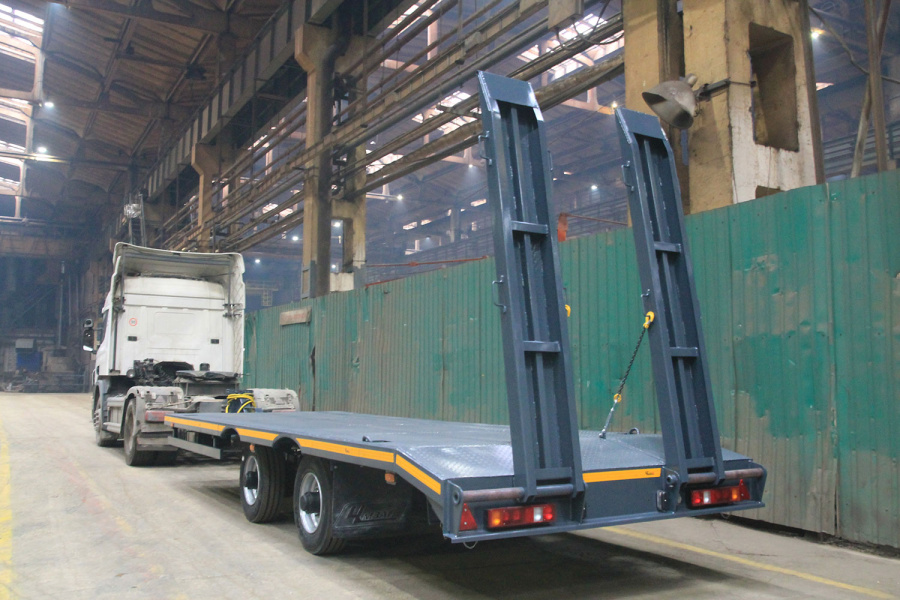 Низкорамный прицеп ЧМЗАП 8358 по спецификации 010 04 ПЗД1