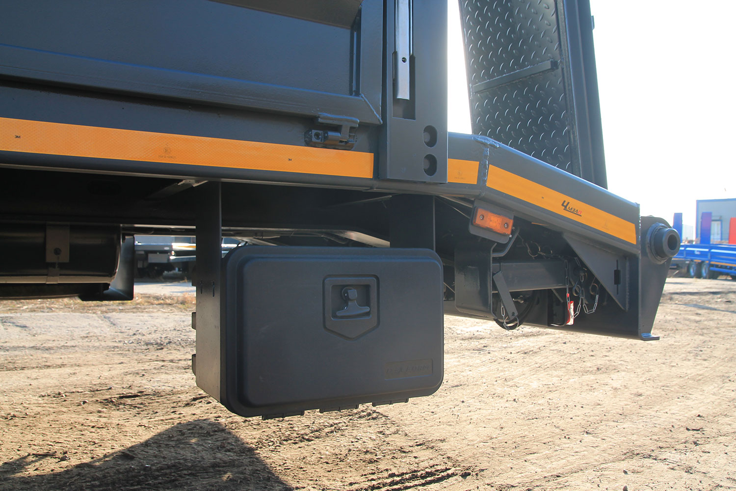 Тентованный прицеп ЧМЗАП 83589 по спецификации 030 02