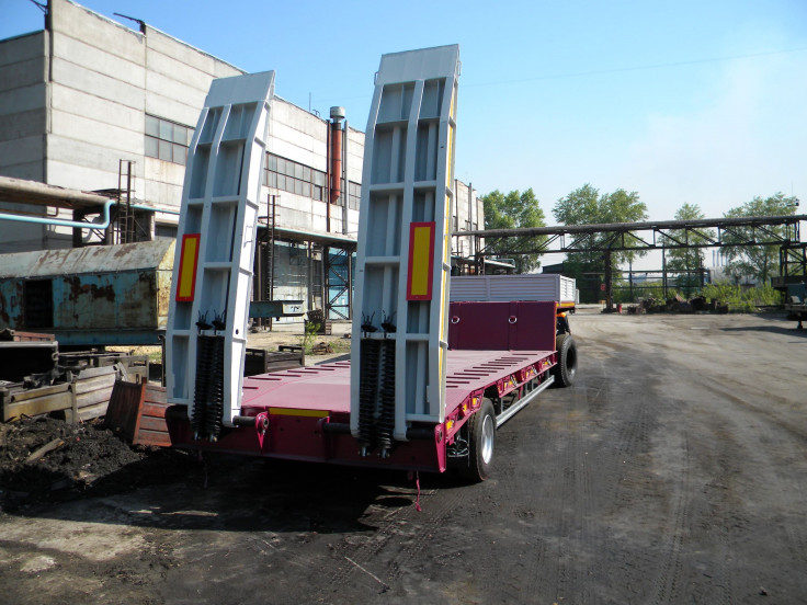 Низкорамный полуприцеп-тяжеловоз ЧМЗАП 93262 по спецификации 010 КП1