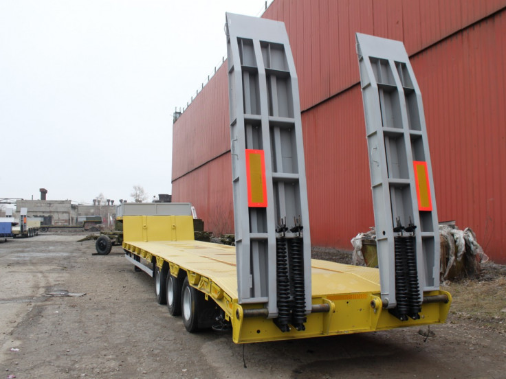 Низкорамный полуприцеп-тяжеловоз ЧМЗАП 99064 по спецификации 042-02 PW