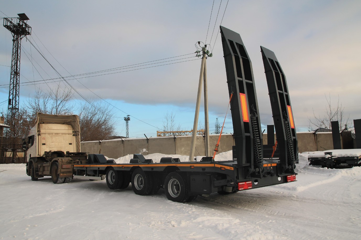 Низкорамный прицеп 83589 по спецификации 010 01