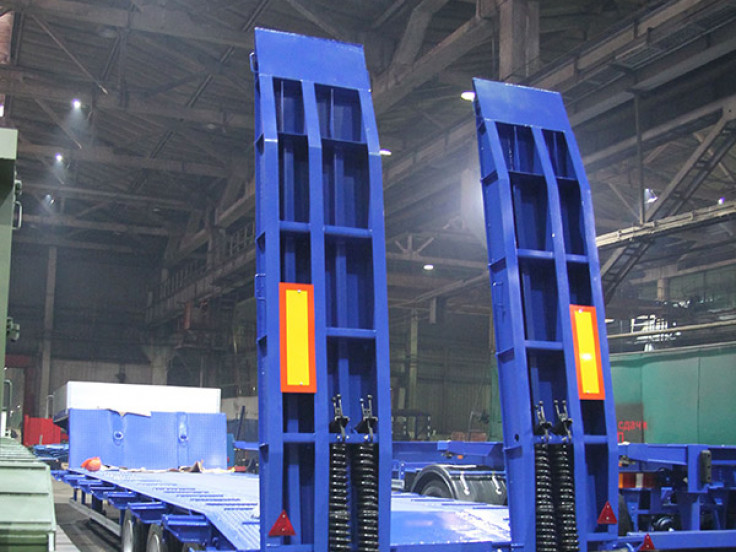 Низкорамный полуприцеп-тяжеловоз ЧМЗАП 99064 по спецификации 052 МТ2