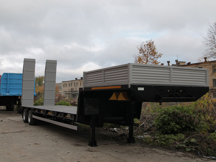 Низкорамный полуприцеп-тяжеловоз ЧМЗАП 938530 по спецификации 037 УК2